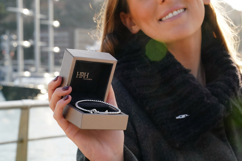 The Key - White Gold and Diamond Stretch Bracelet